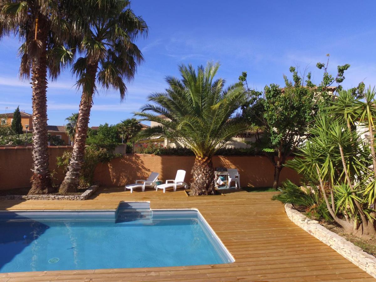 Maison Les Pins Aigues-Mortes Bagian luar foto