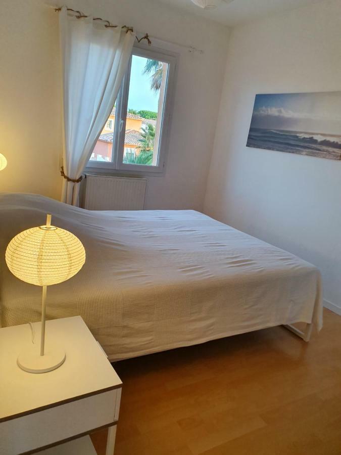 Maison Les Pins Aigues-Mortes Bagian luar foto